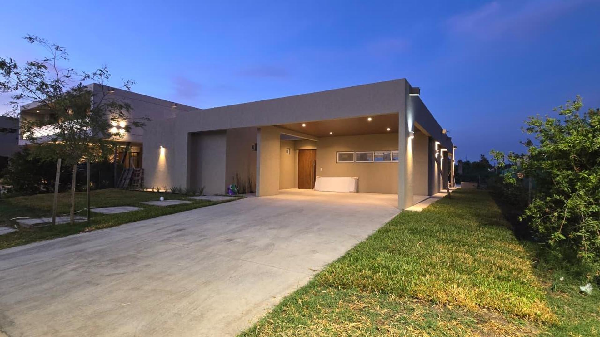 CASA DE 3 DORMITORIOS BARRIO PRIVADO VIDA