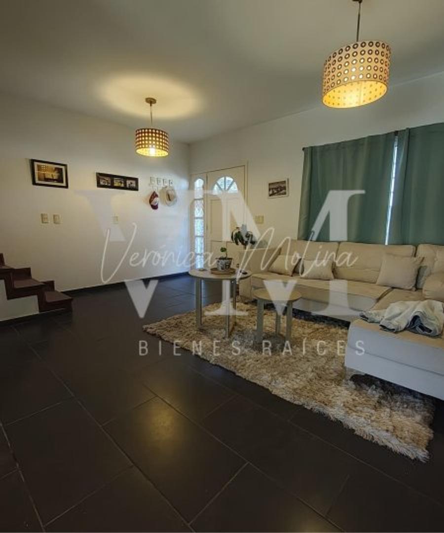 Depto Tipo Casa 4 ambientes con 2 baños