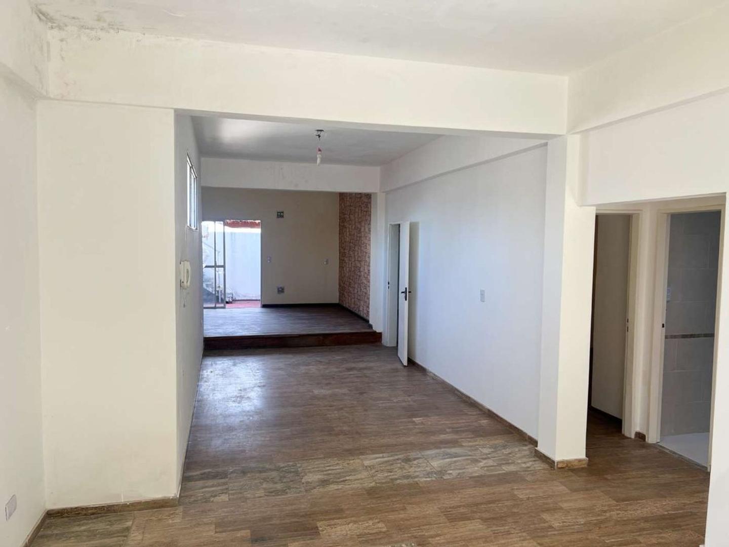 Depto Tipo Casa en Venta de 4 ambientes