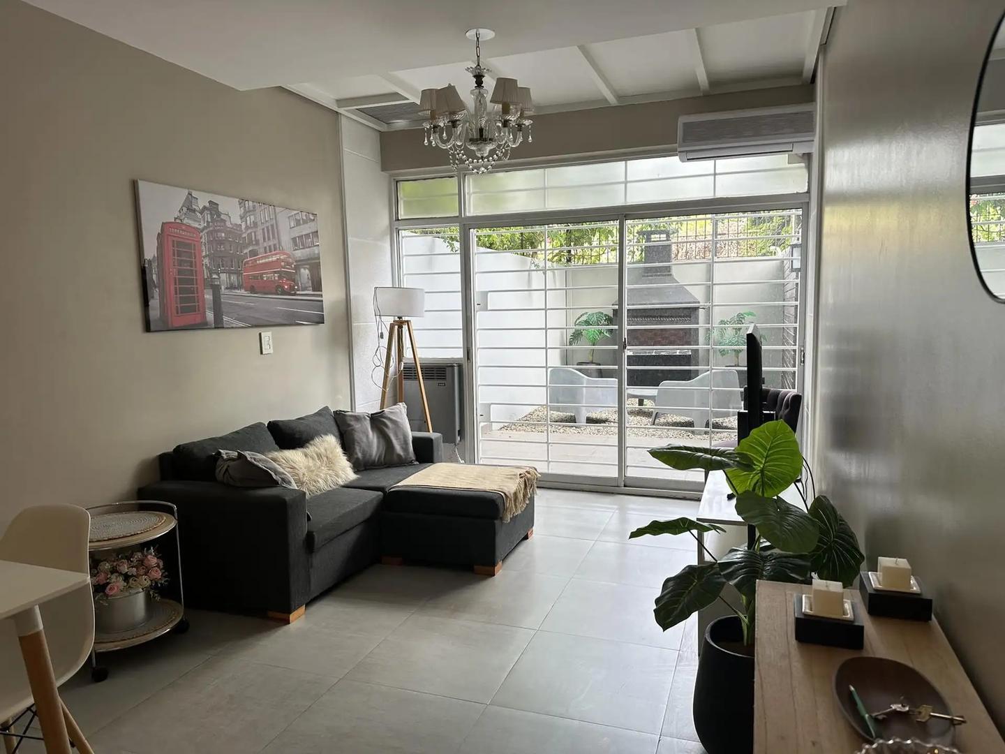 Manuela Pedraza 3000