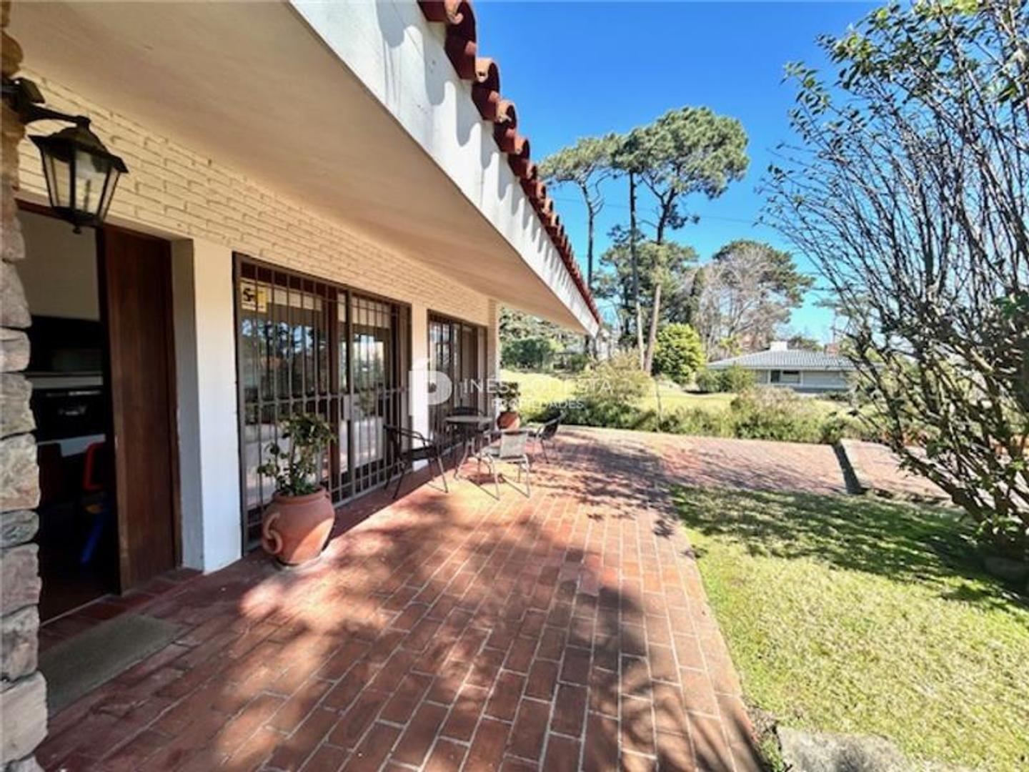 Casa en Alquiler de 3 dormitorios