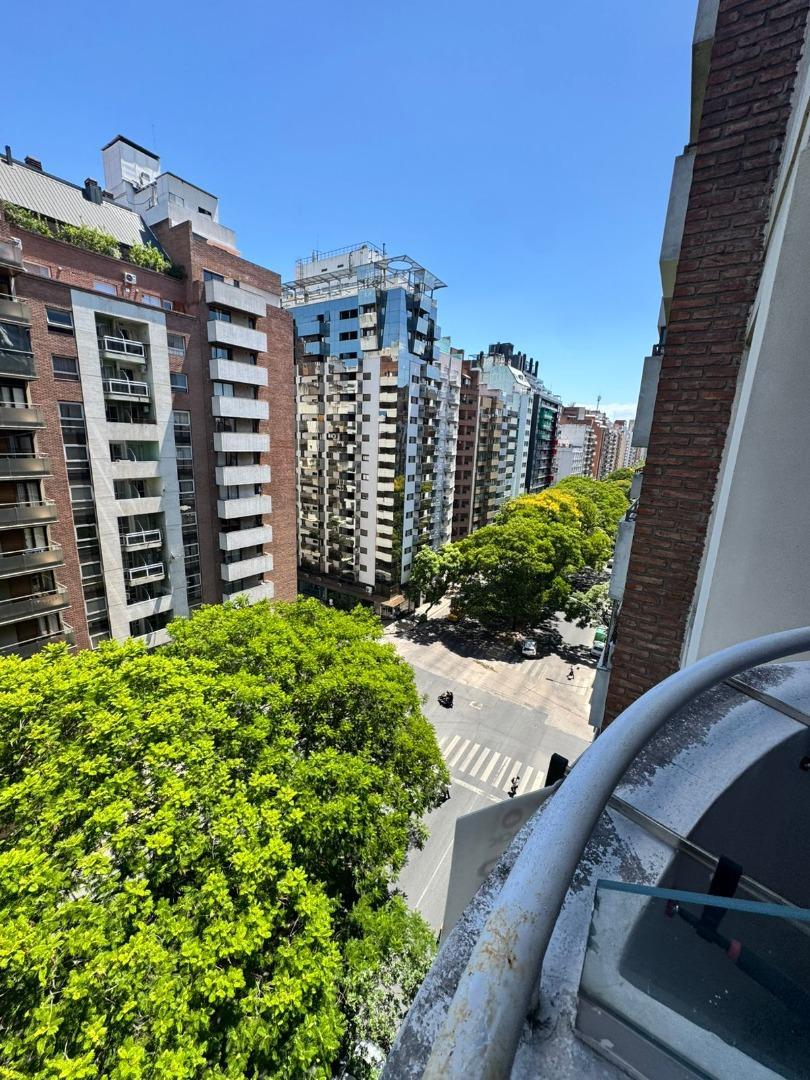 Bv Illia 427 , Piso 9