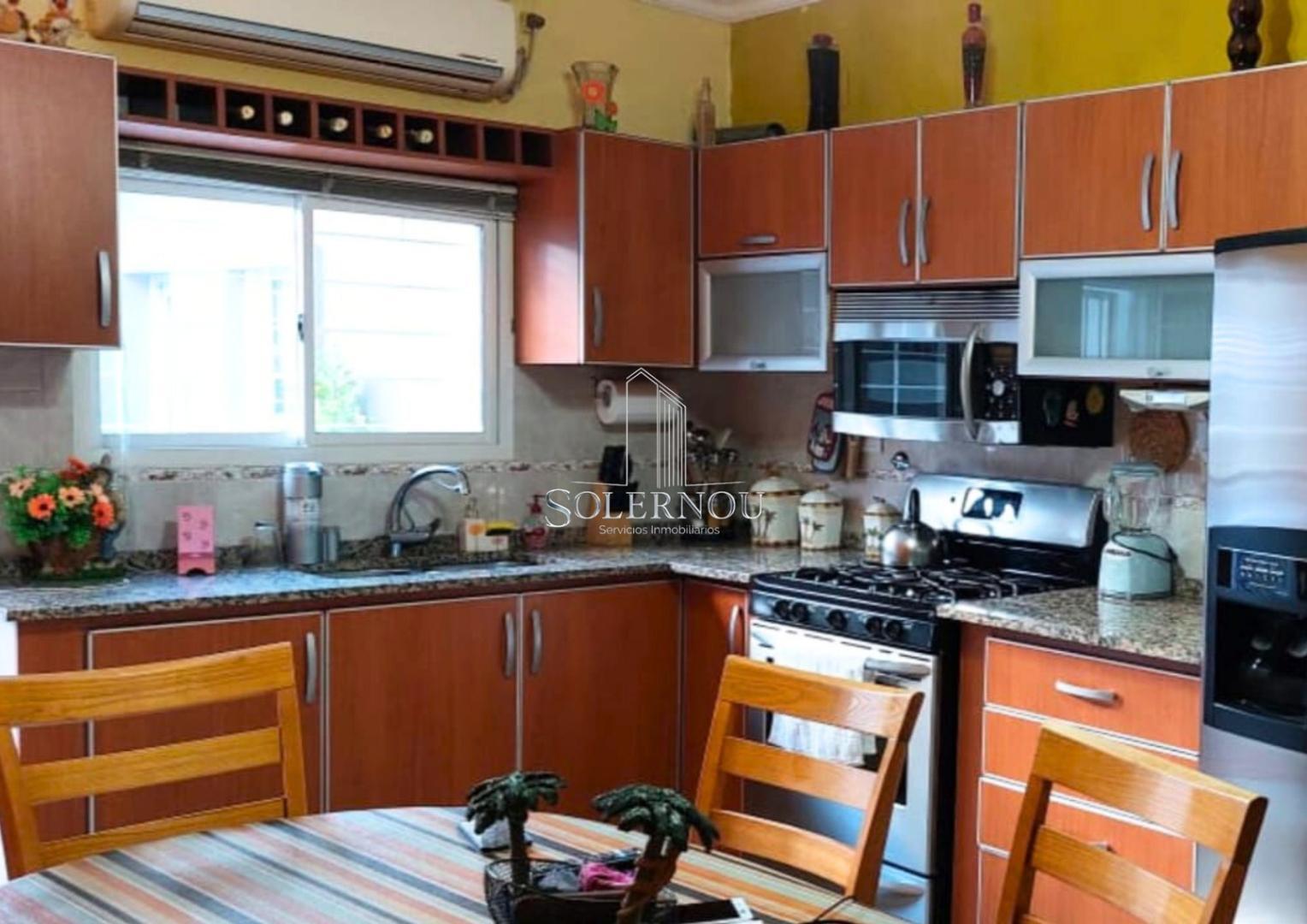 Depto Tipo Casa en Venta de 6 ambientes