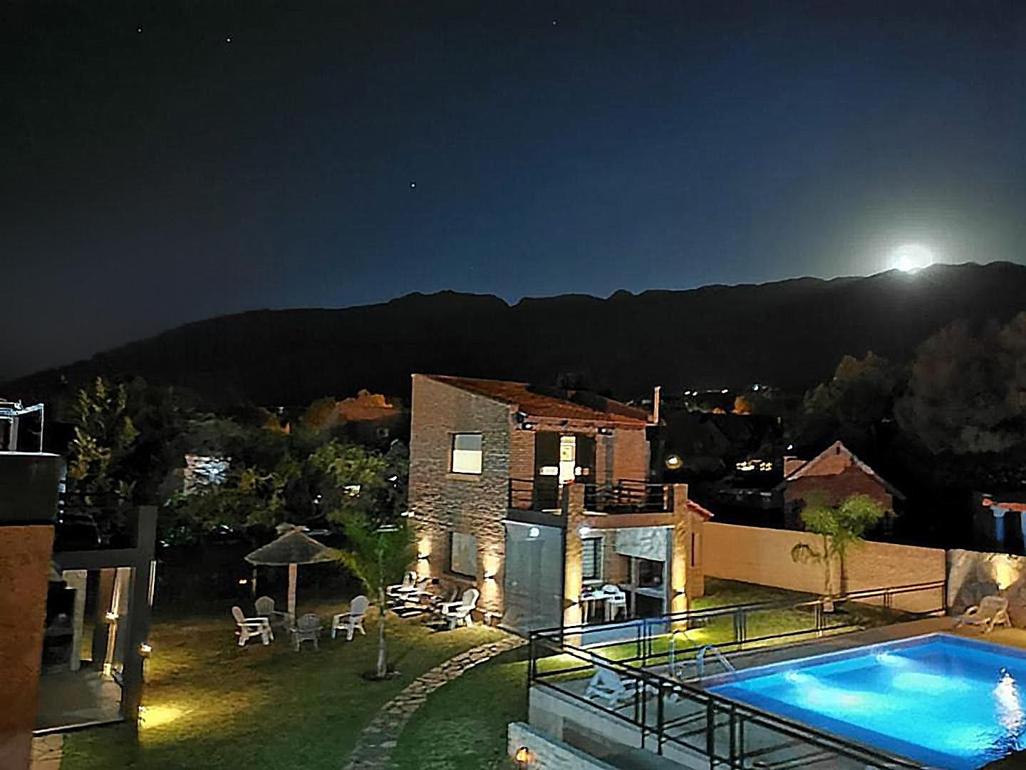 Complejo Turistico Carlos Pellegrini Norte 458