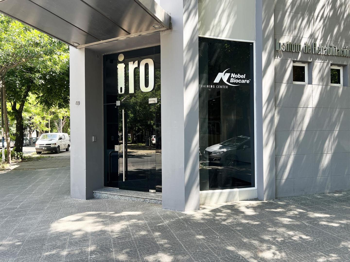 EN VENTA – CENTRO MEDICO + DEPARTAMENTOS EN BLOCK - LA PLATA