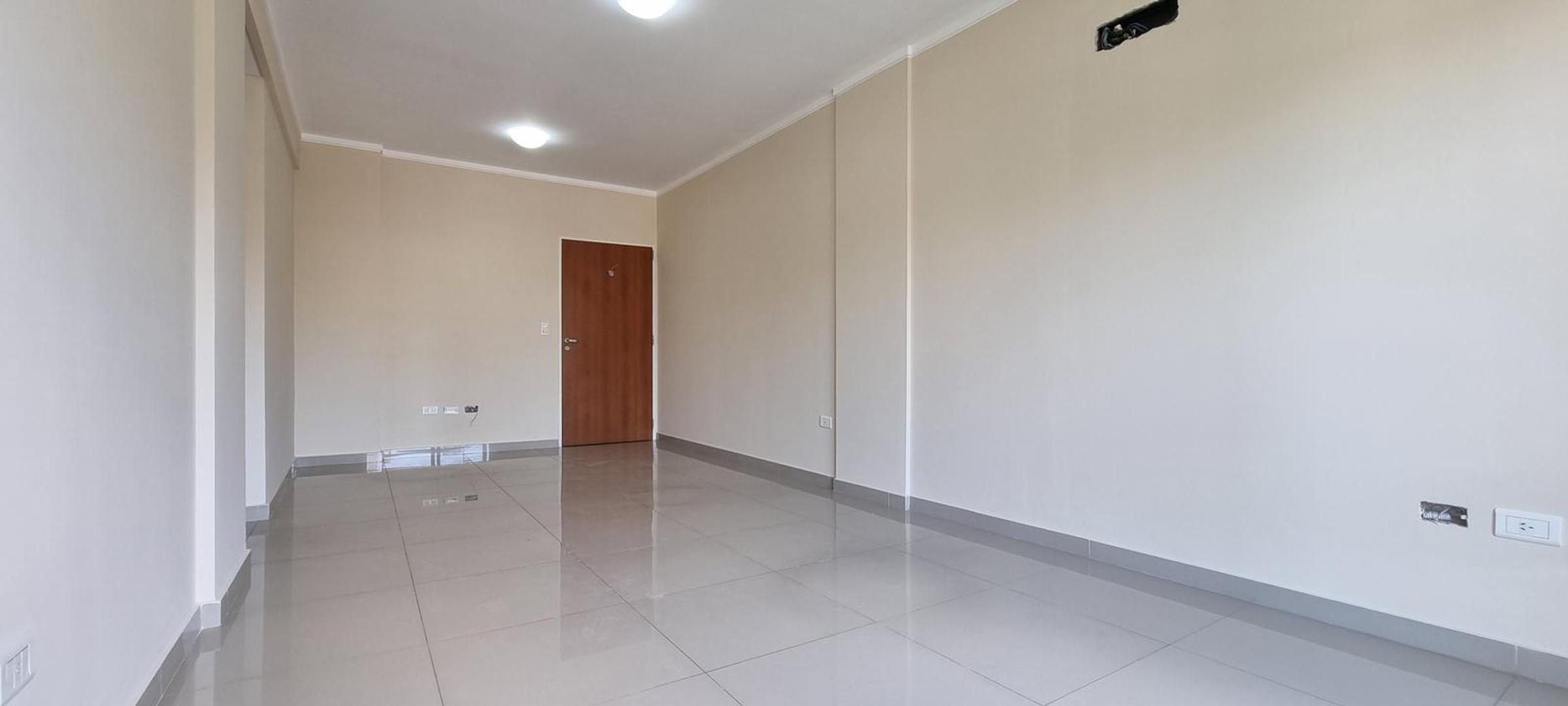 Departamento en Alquiler en Villa Ballester, $ 900.000