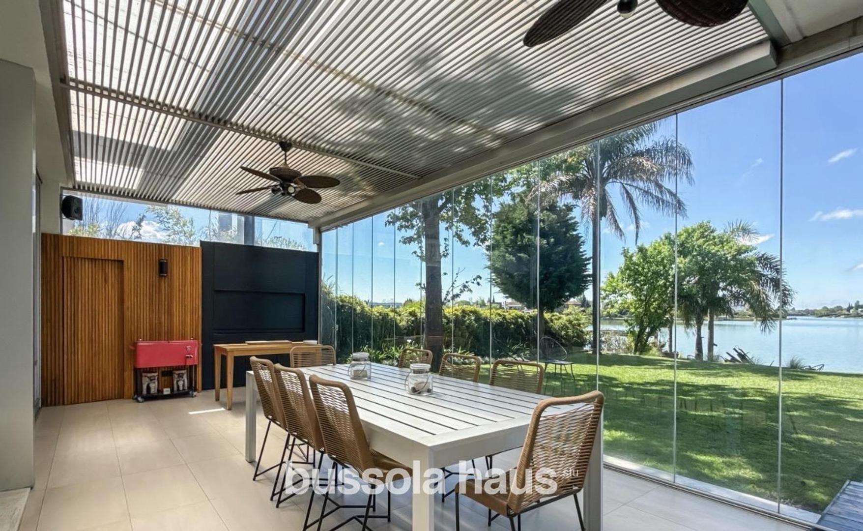 Casa en venta al lago en Santa Bárbara