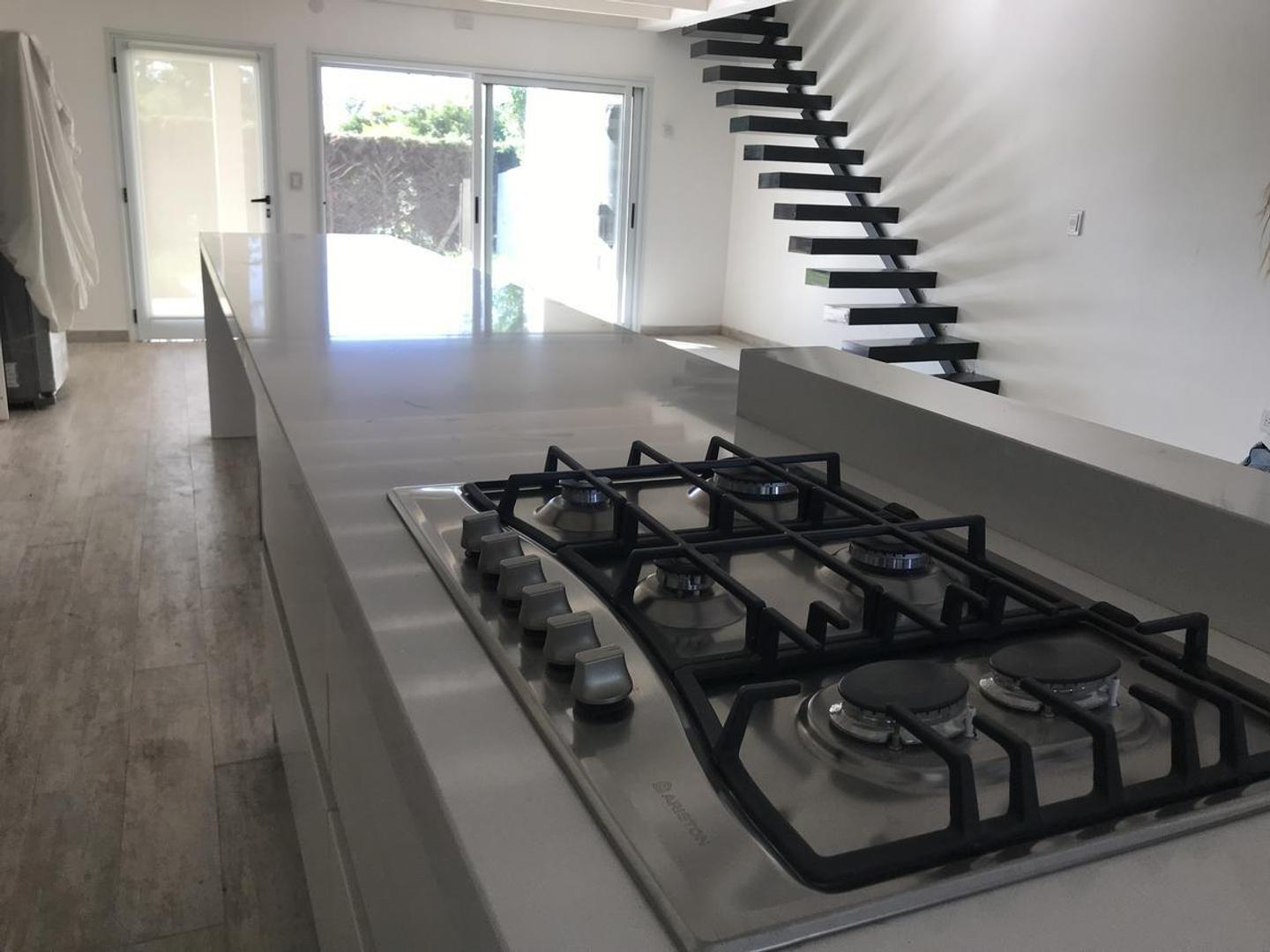 Casa en Venta en Canning, USD 320.000