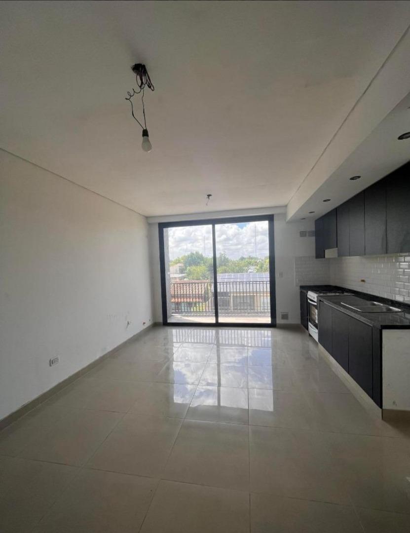 Victoriano Loza 1300