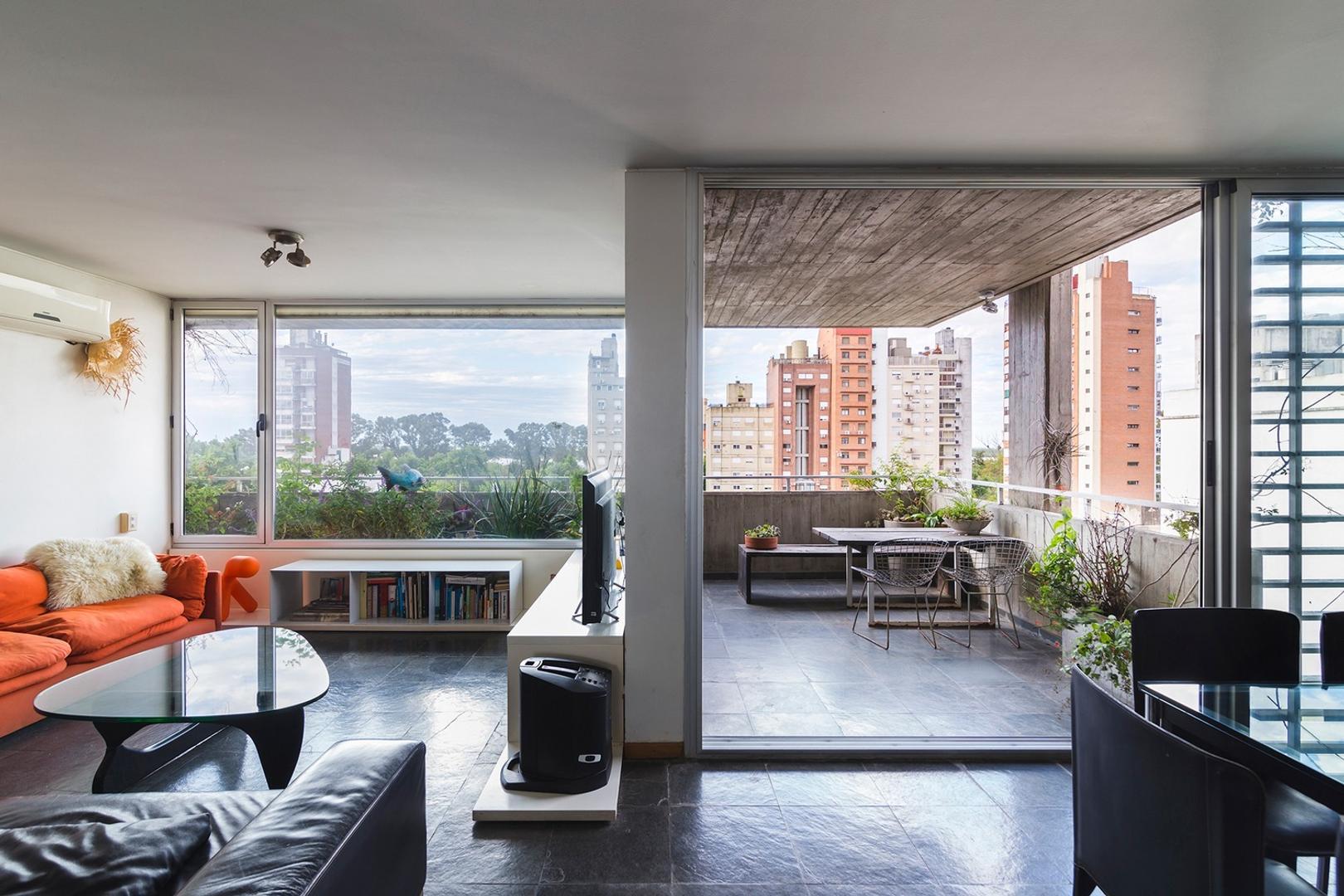 Piso exclusivo amplio vista al Río c/cochera