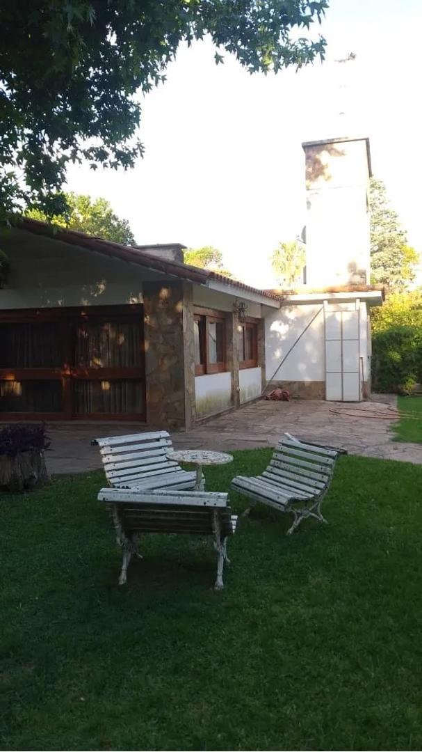 Casa en Venta con 1 cochera
