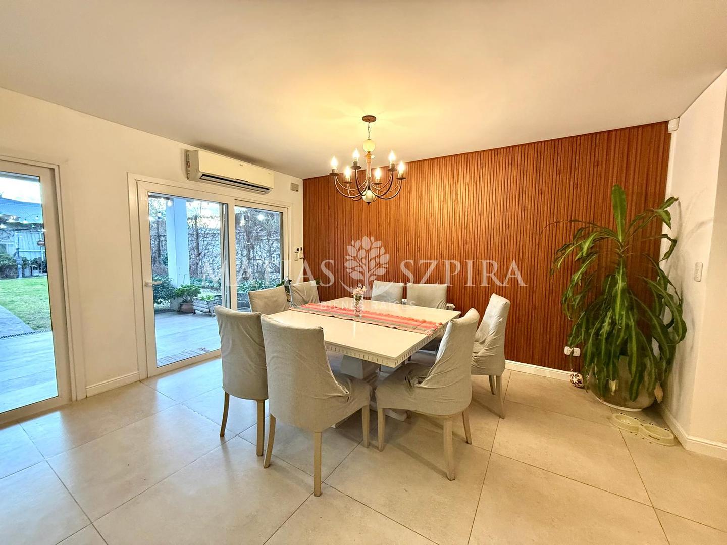 Casa de 4 ambientes en venta en Merlo