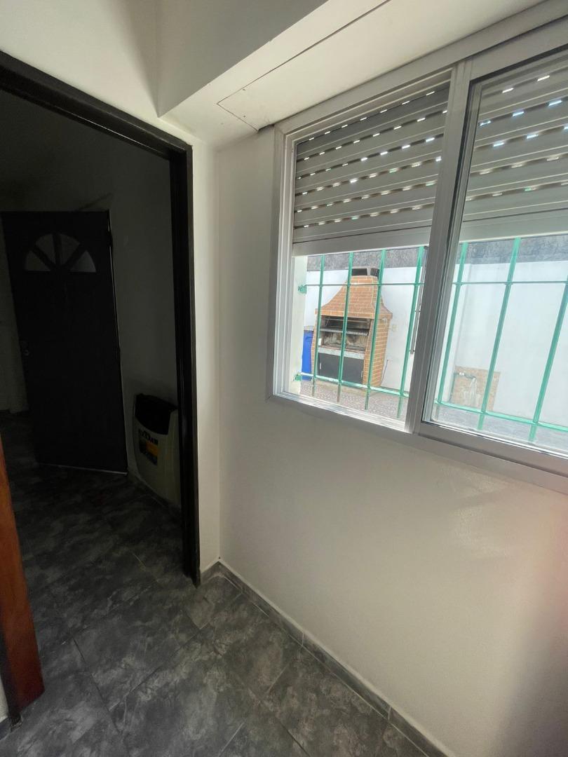 Casa en PH de 2 dormitorios con Cochera