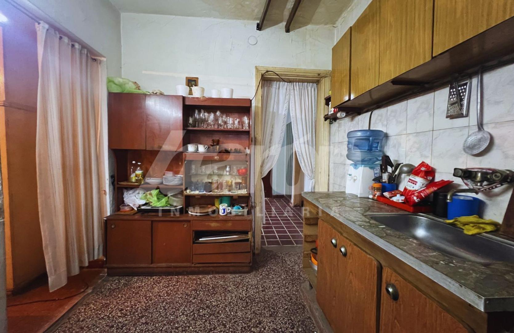 Casa 3 ambientes con 1 baño