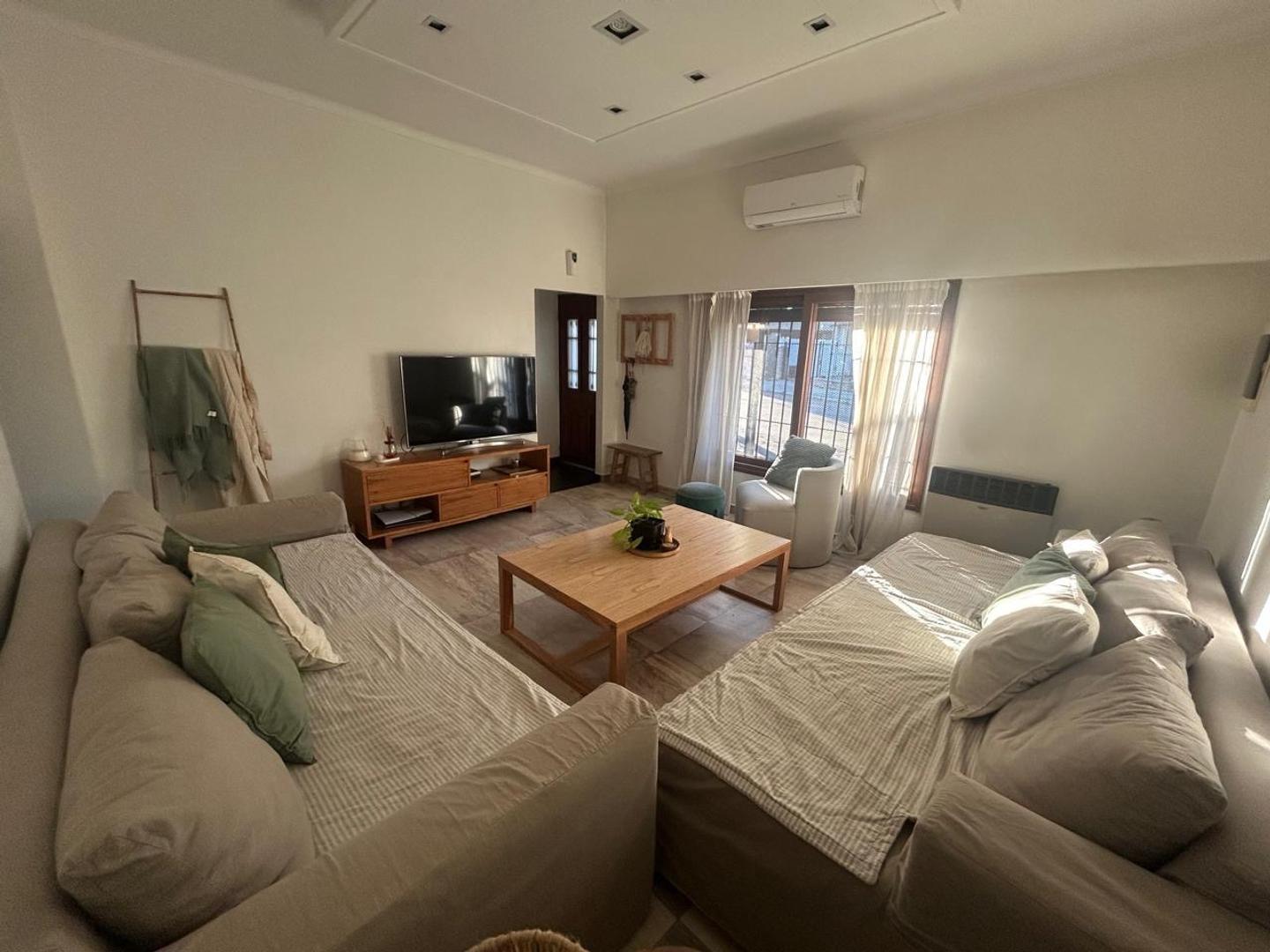 Casa en Venta en San Antonio de Padua, USD 215.000