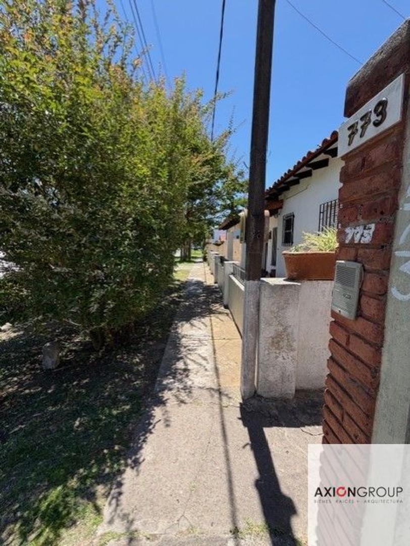 Depto Tipo Casa en Alquiler de 3 ambientes