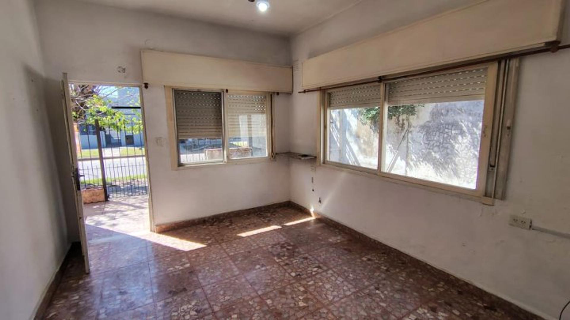 Depto Tipo Casa 3 ambientes con 1 baño