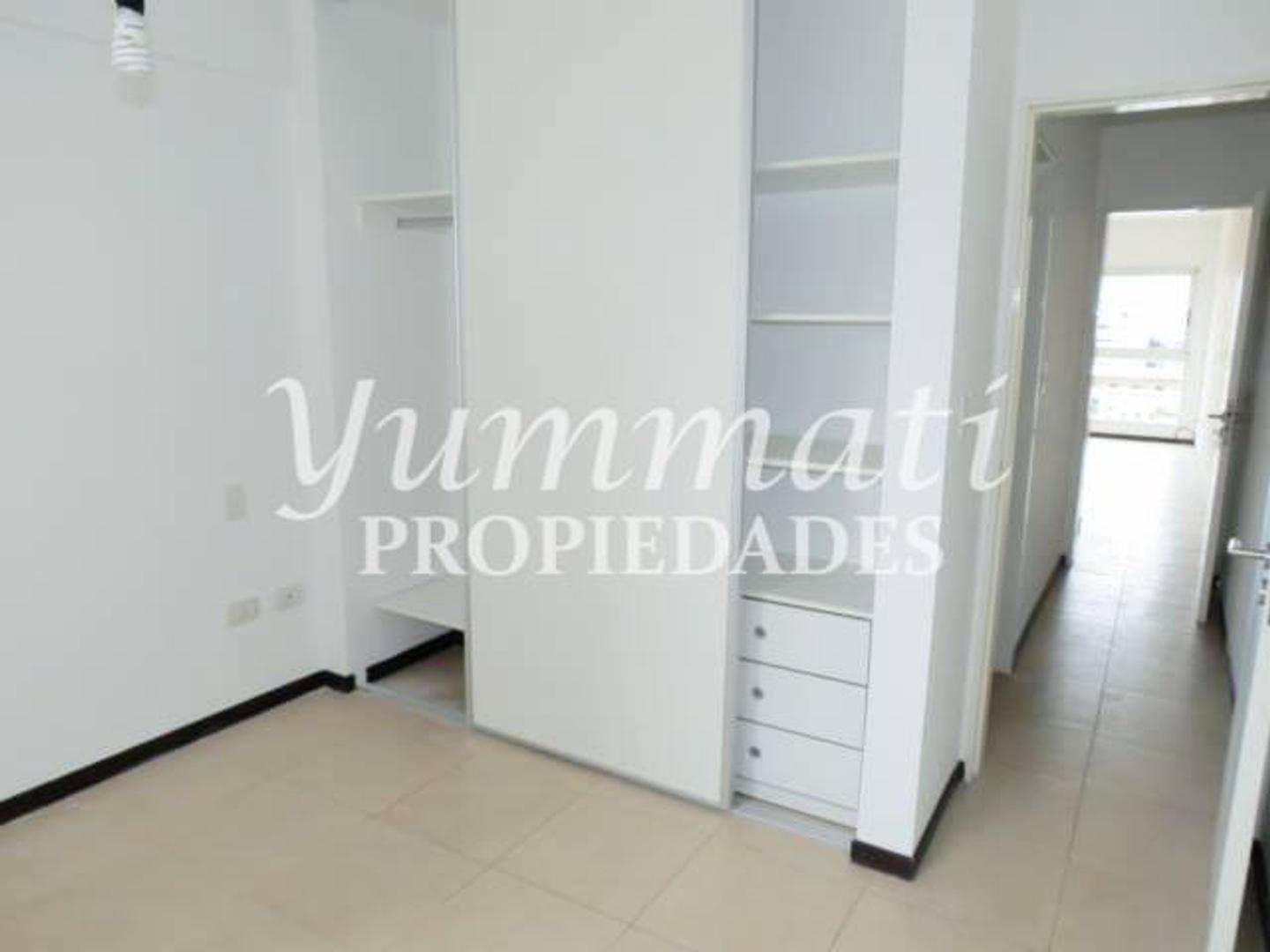 Buenos Aires 1000, Piso 2