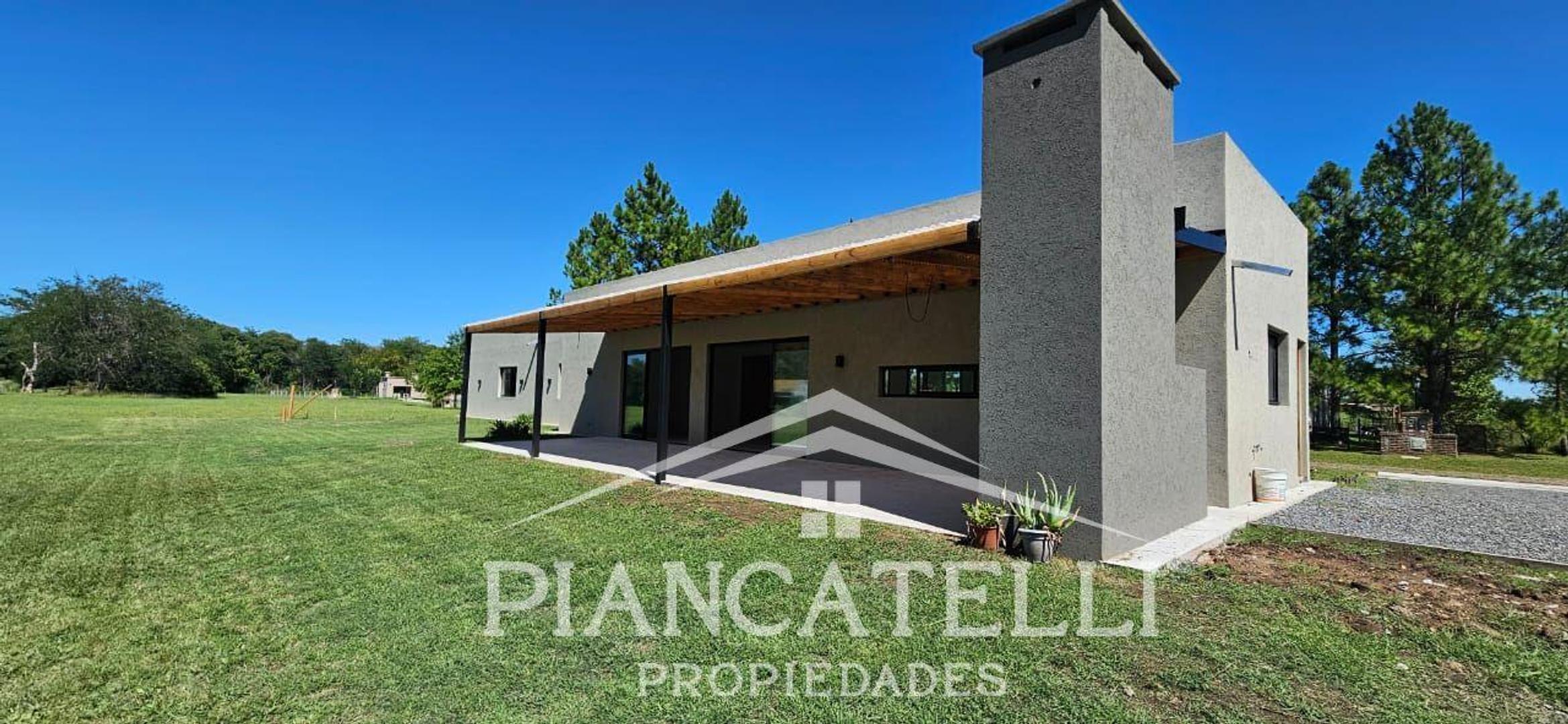 Casa en Venta con 1 cochera