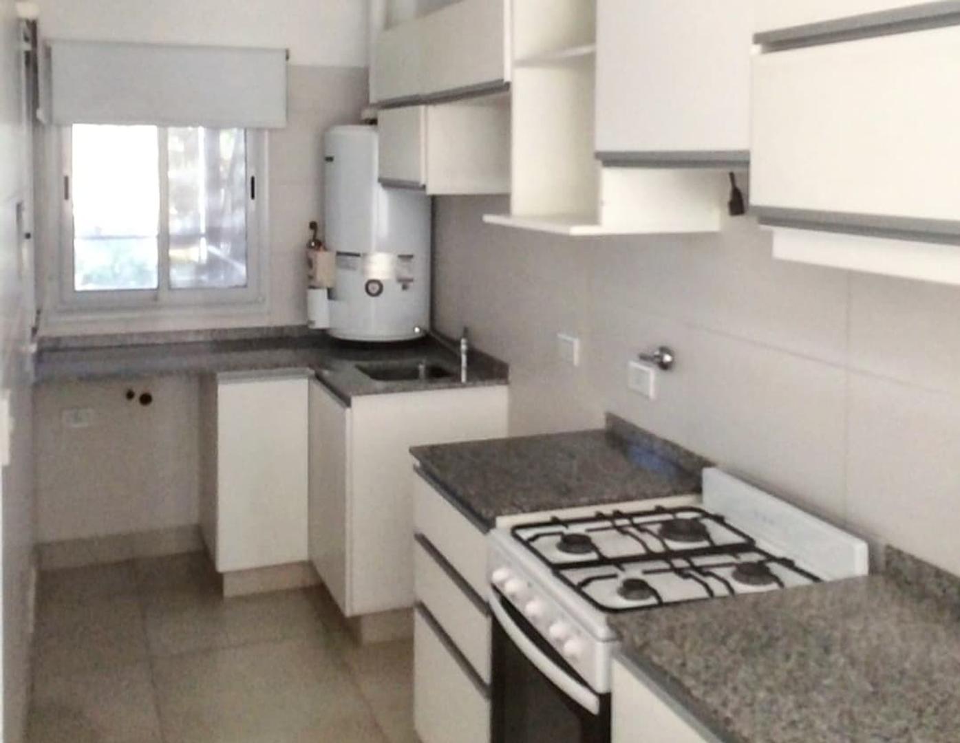 Departamento en Venta en Fisherton, USD 115.000