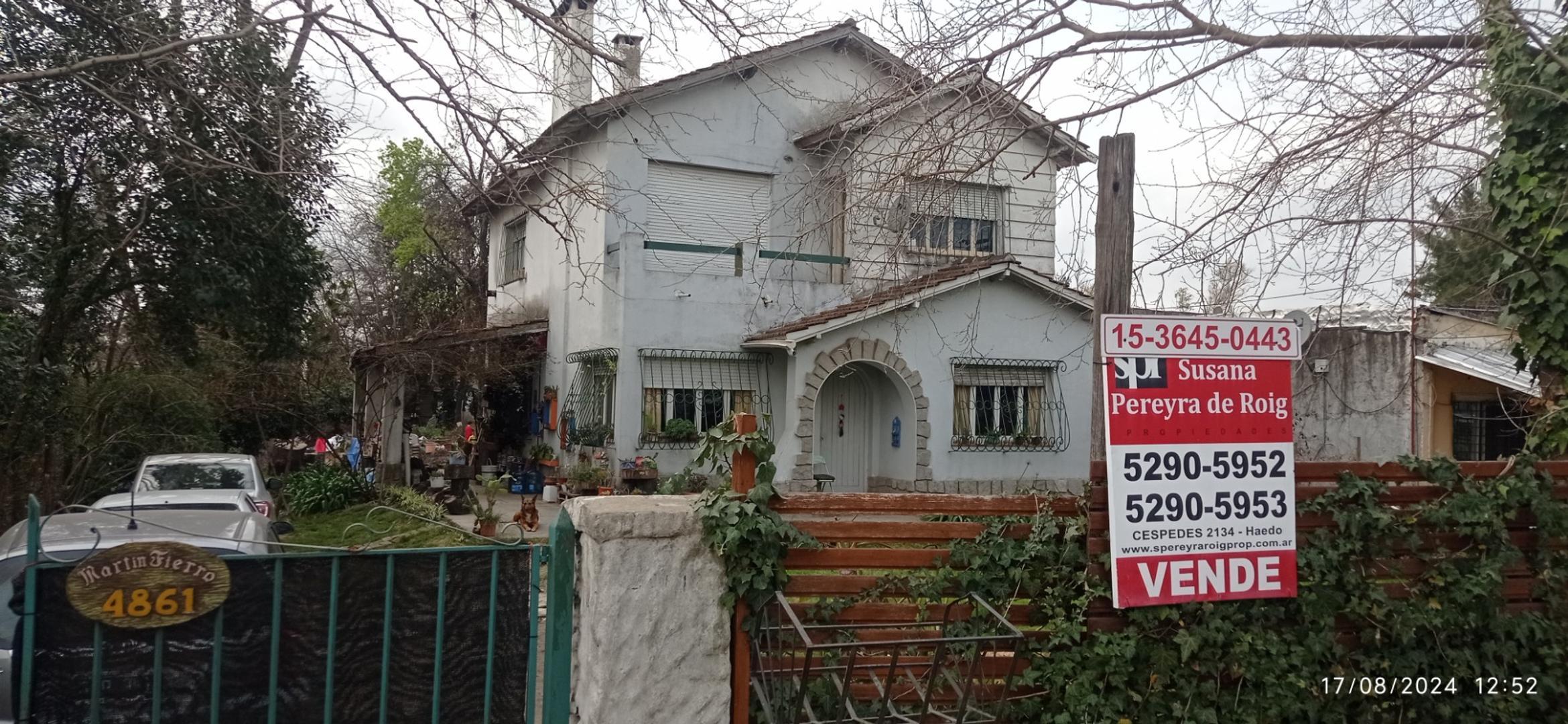 Casa en venta de 2 plantas en excelente ubicacion