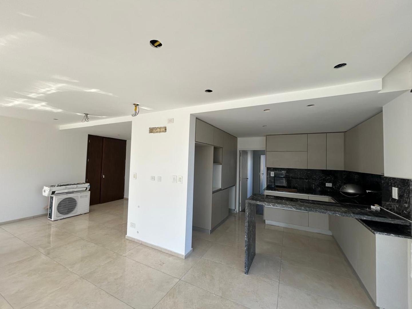 Departamento 4 ambientes con 2 baños