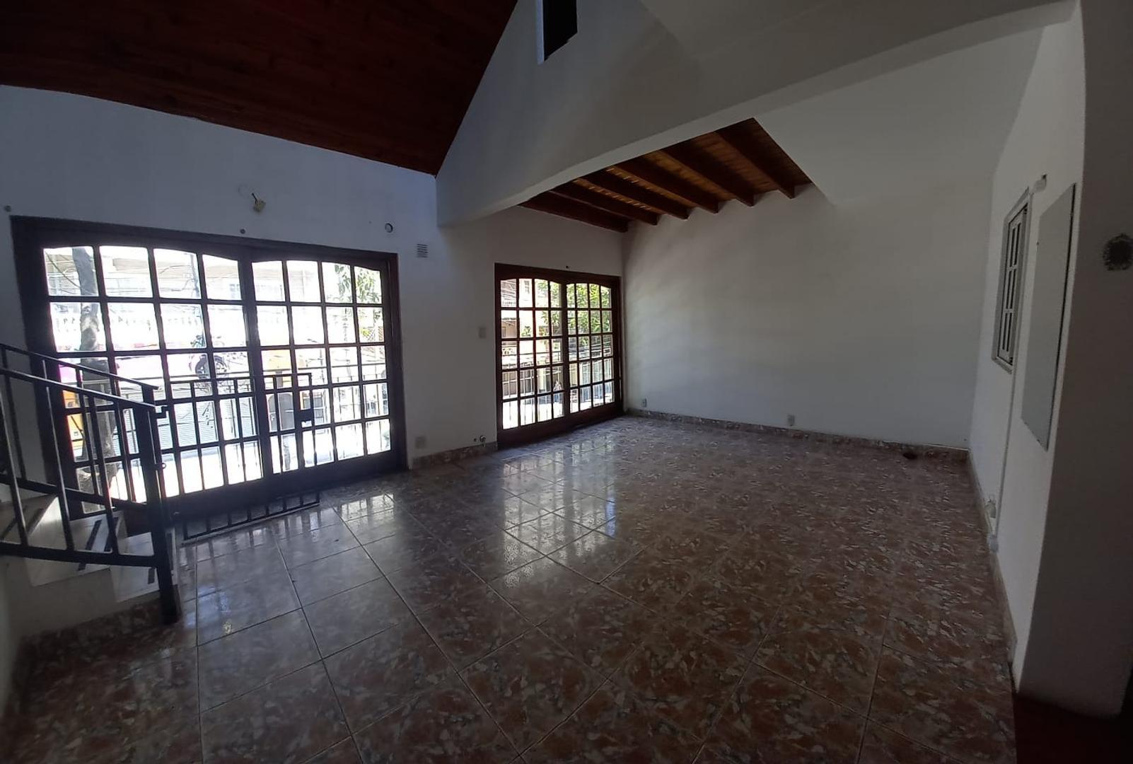 Alquiler departamento 4 ambientes con balcon y terraza Wilde