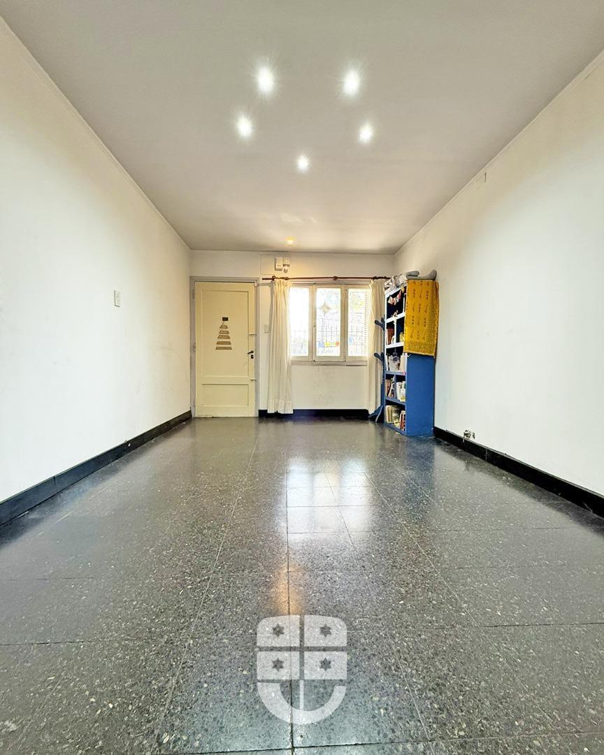 OPORTUNIDAD  CASA DE TRES DORMITORIOS EN ARROYITO!