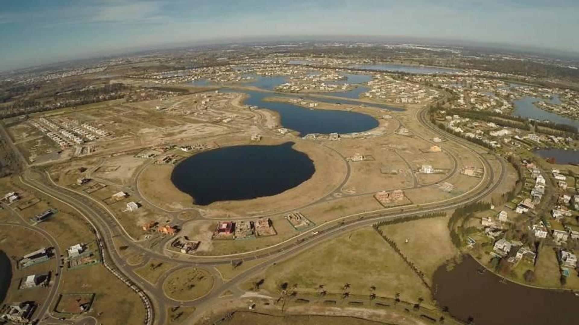 Av De Todos Los Santos 4500