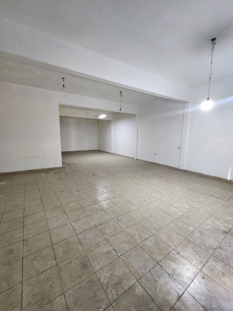 Local en Venta en Villa Dominico, USD 85.000