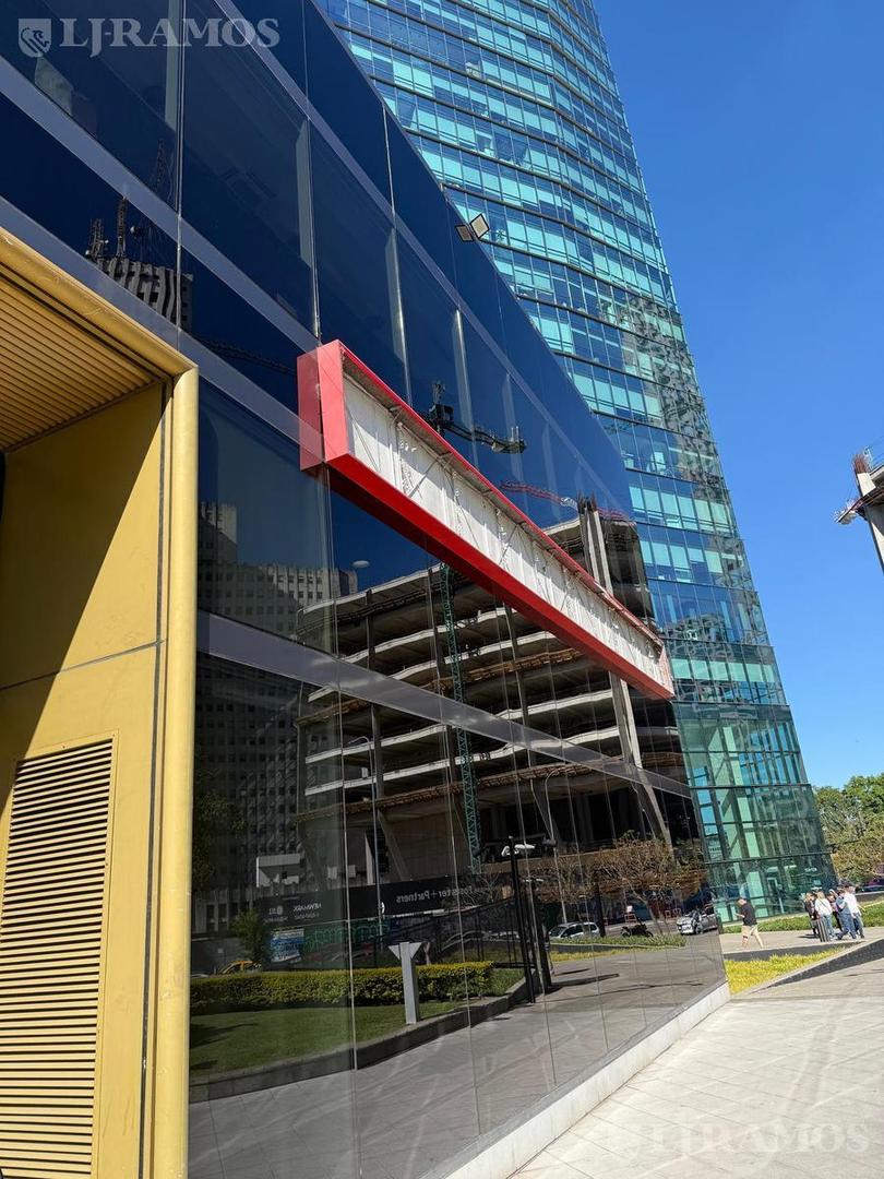 Local en Alquiler en Catalinas, USD 30.000