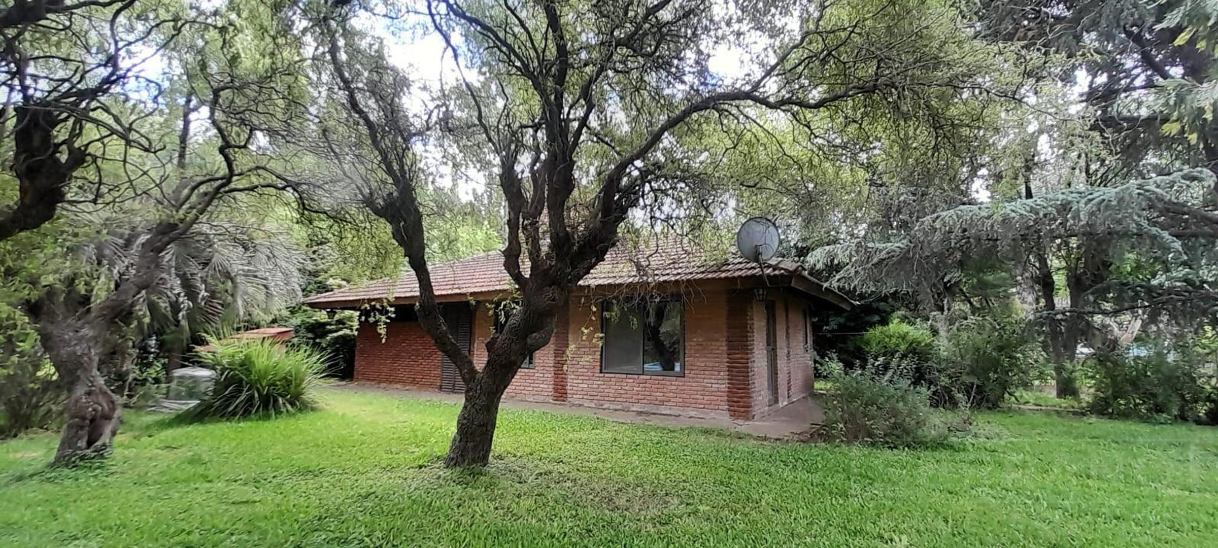 Venta Casa 2 ambientes sobre lote de 700 m2 en Parque Sakura, Exaltacion de la Cruz