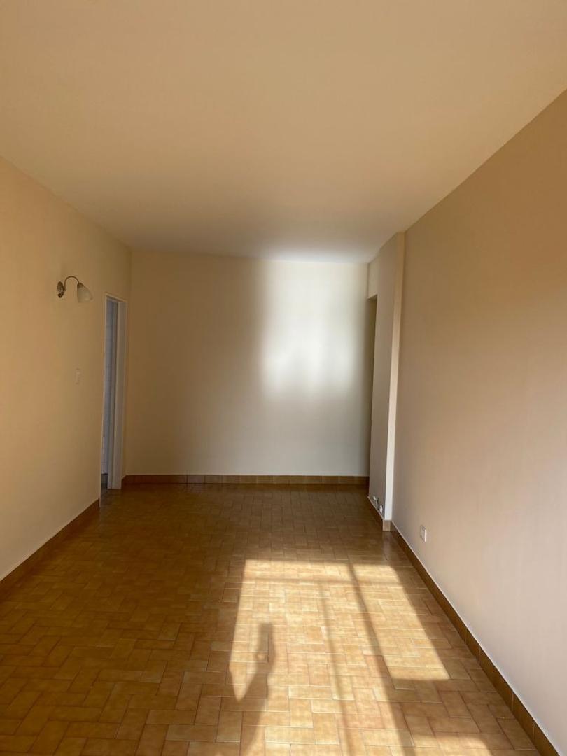 Departamento en Venta en Parque Chacabuco, USD 120.000