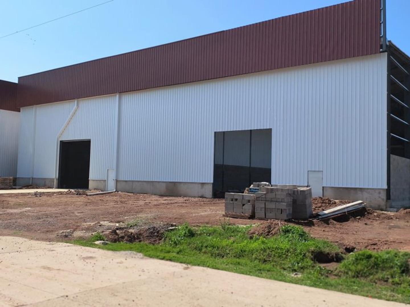 Galpon en Alquiler 20  mts Frente