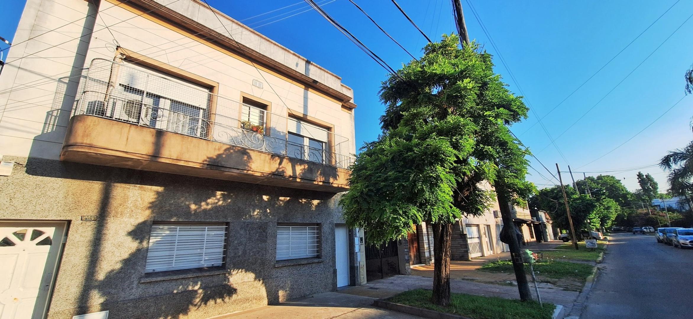 Depto Tipo Casa en Venta de 3 ambientes