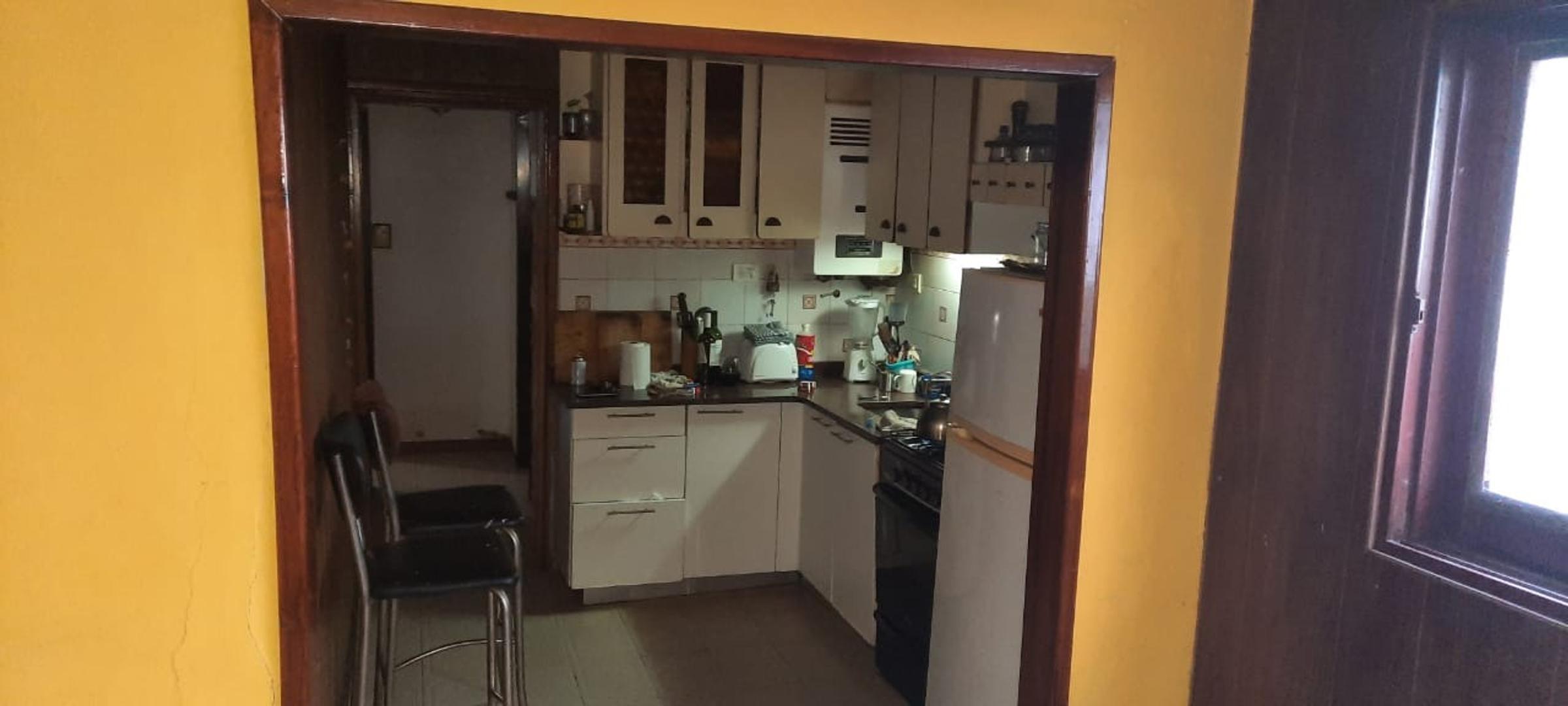 Casa 3 ambientes con 1 baño