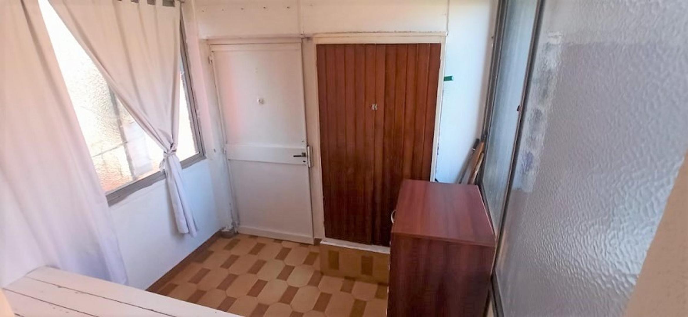 Camino Moron , Piso 2