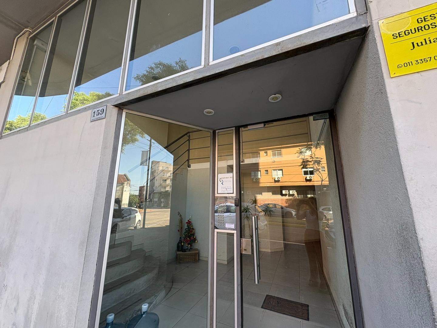 Sarmiento 100, Piso 5