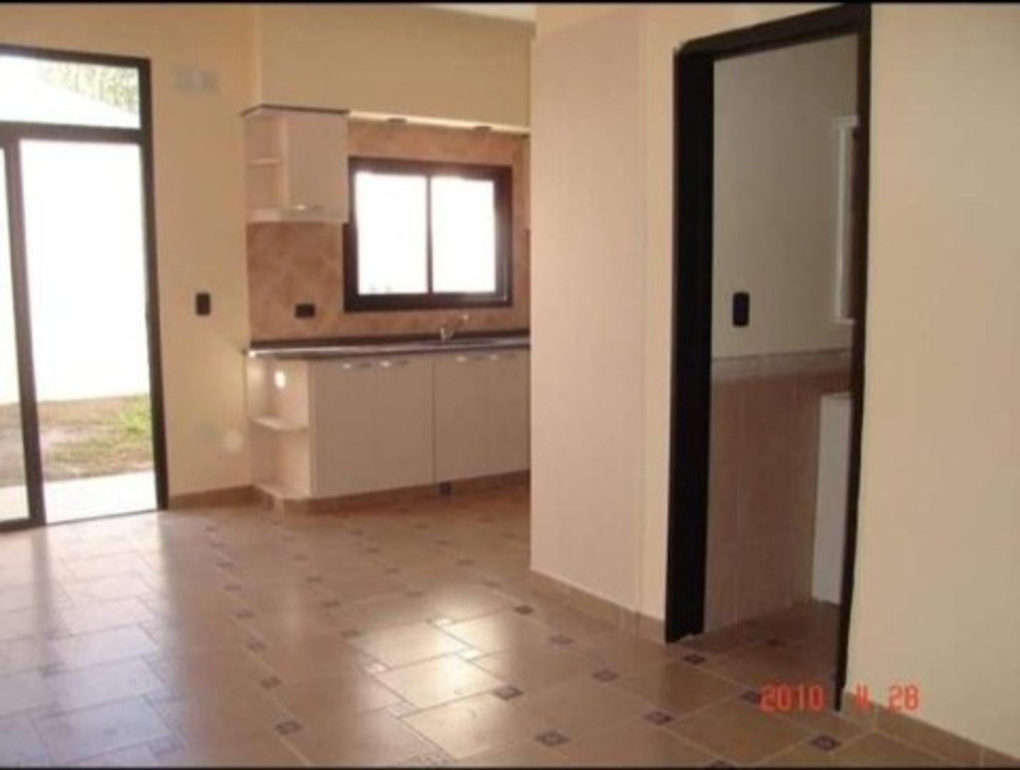 Casa en Venta en Villa Gobernador Udaondo, USD 130.000