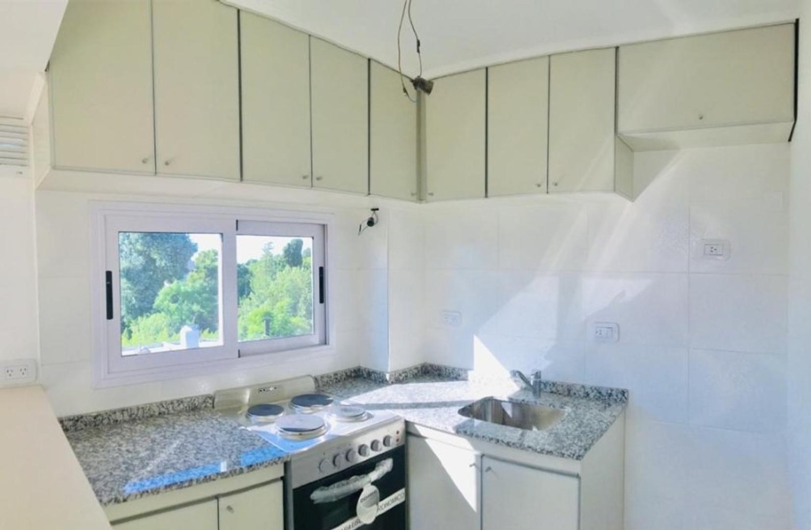 Departamento en Alquiler con 1 cocheras