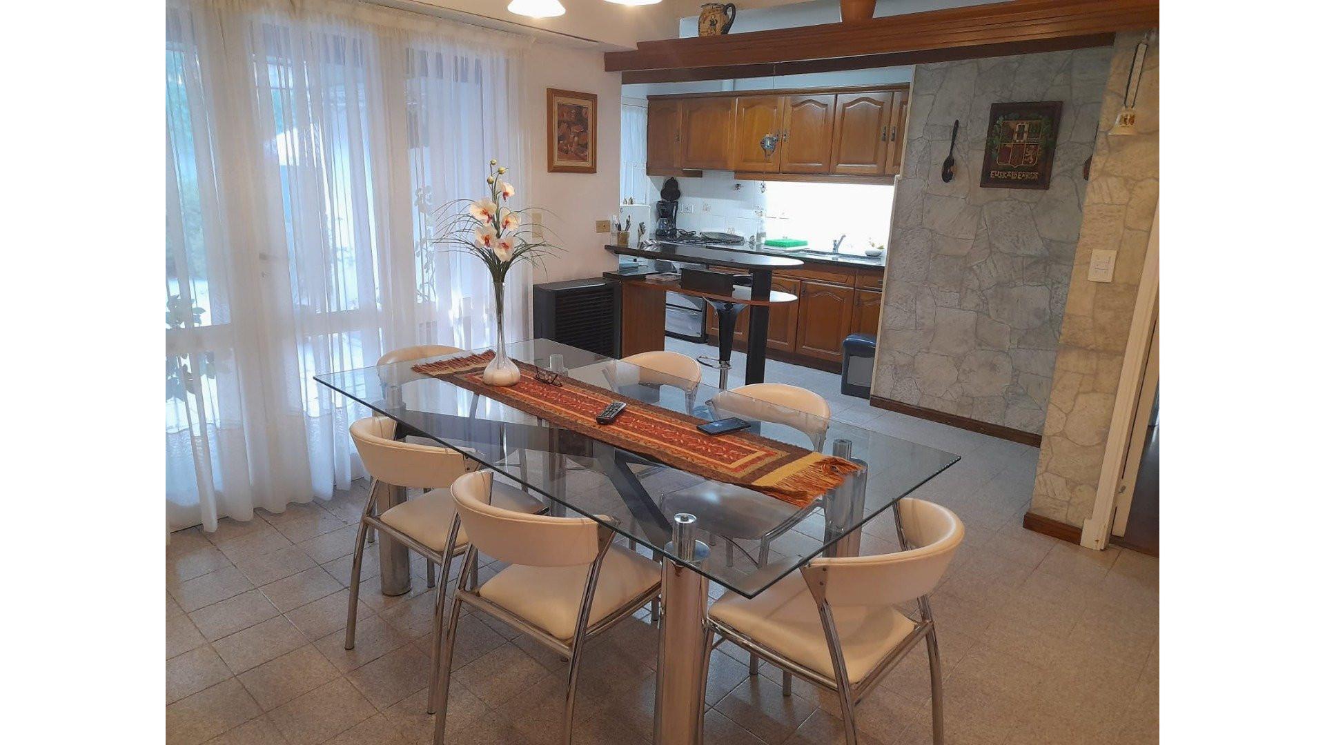 Venta Chalet - Azcuenaga 2700
