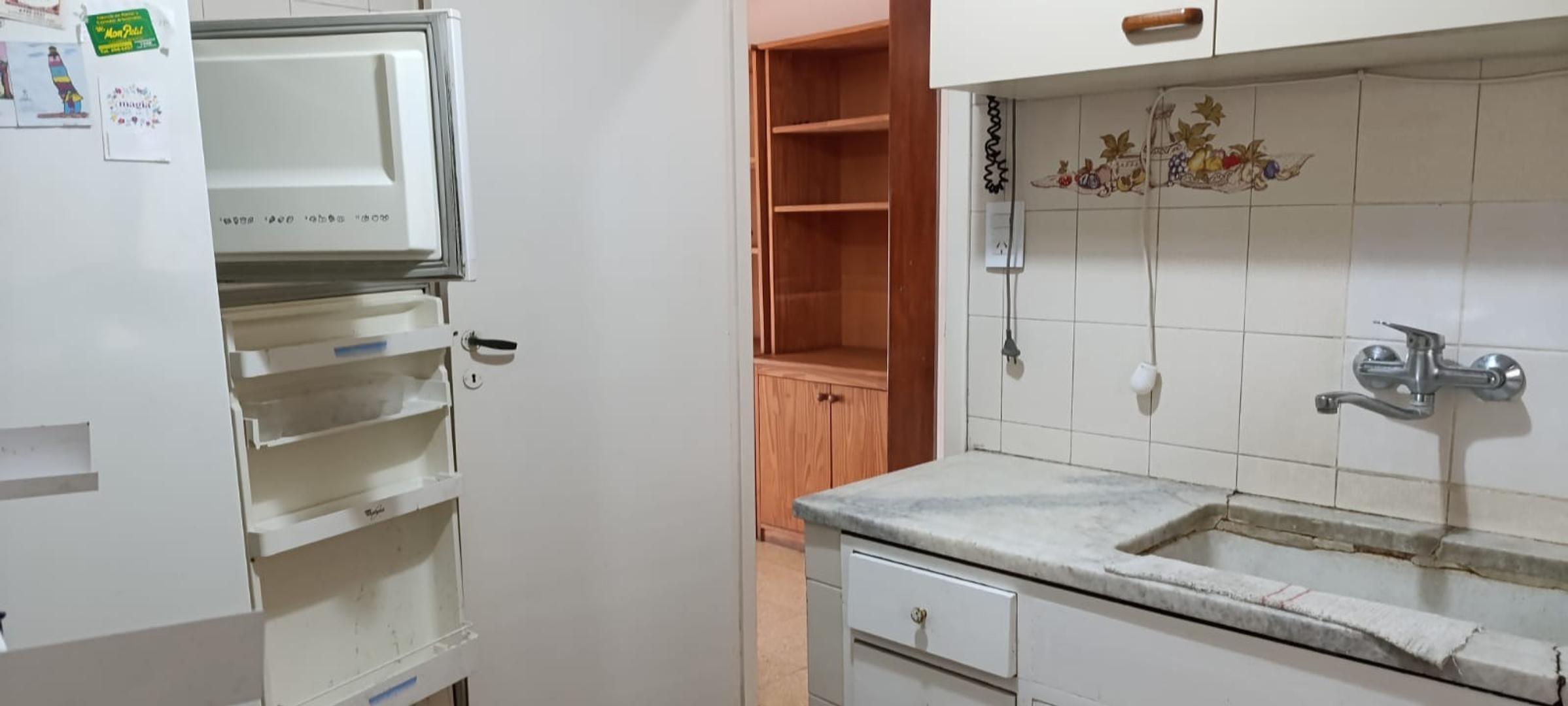 DEPARTAMENTO 3 AMBIENTES CASI SEMI PISO MAR DEL PLATA