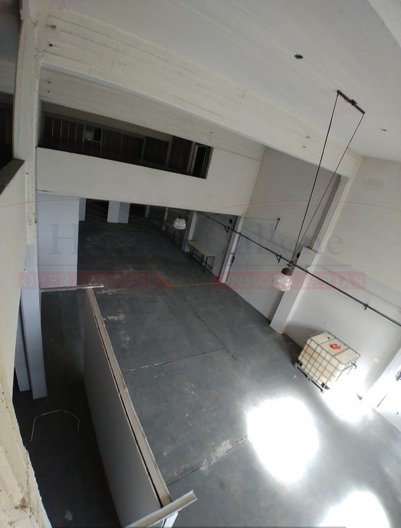 Galpon en Alquiler en Lomas del Mirador, $ 4.300.000