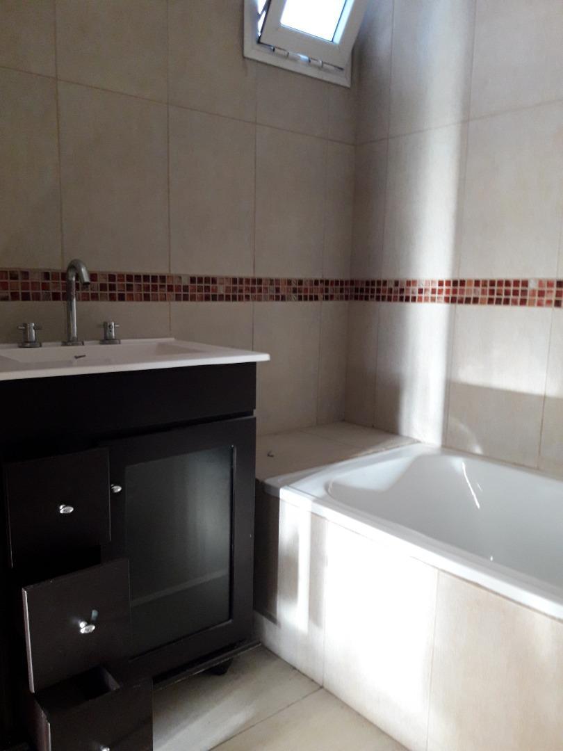 Departamento en Alquiler en Haedo, $ 550.000