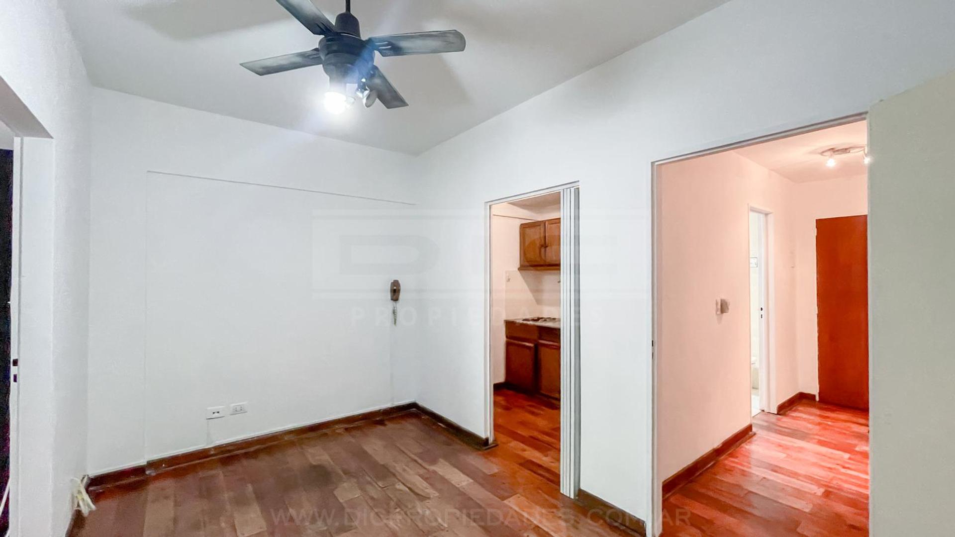 Oficina 3 ambientes con 1 baño