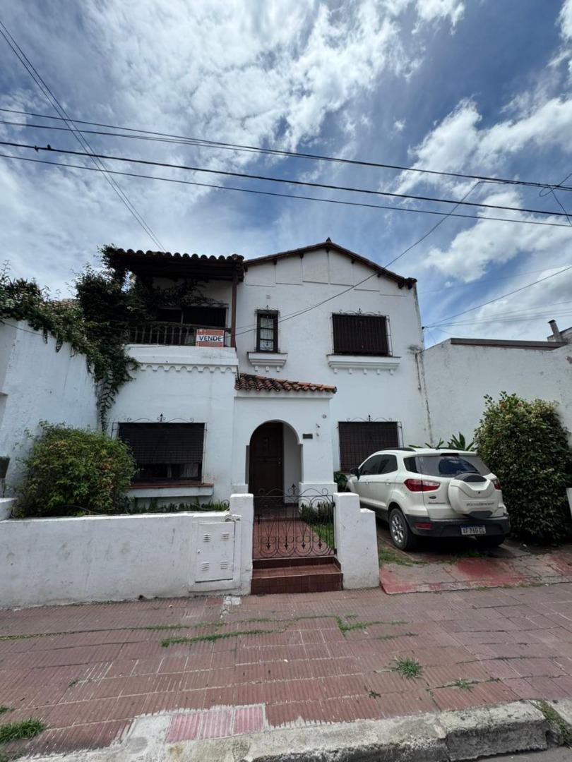casa en venta en pasaje mollinedo, 4 dormitorios