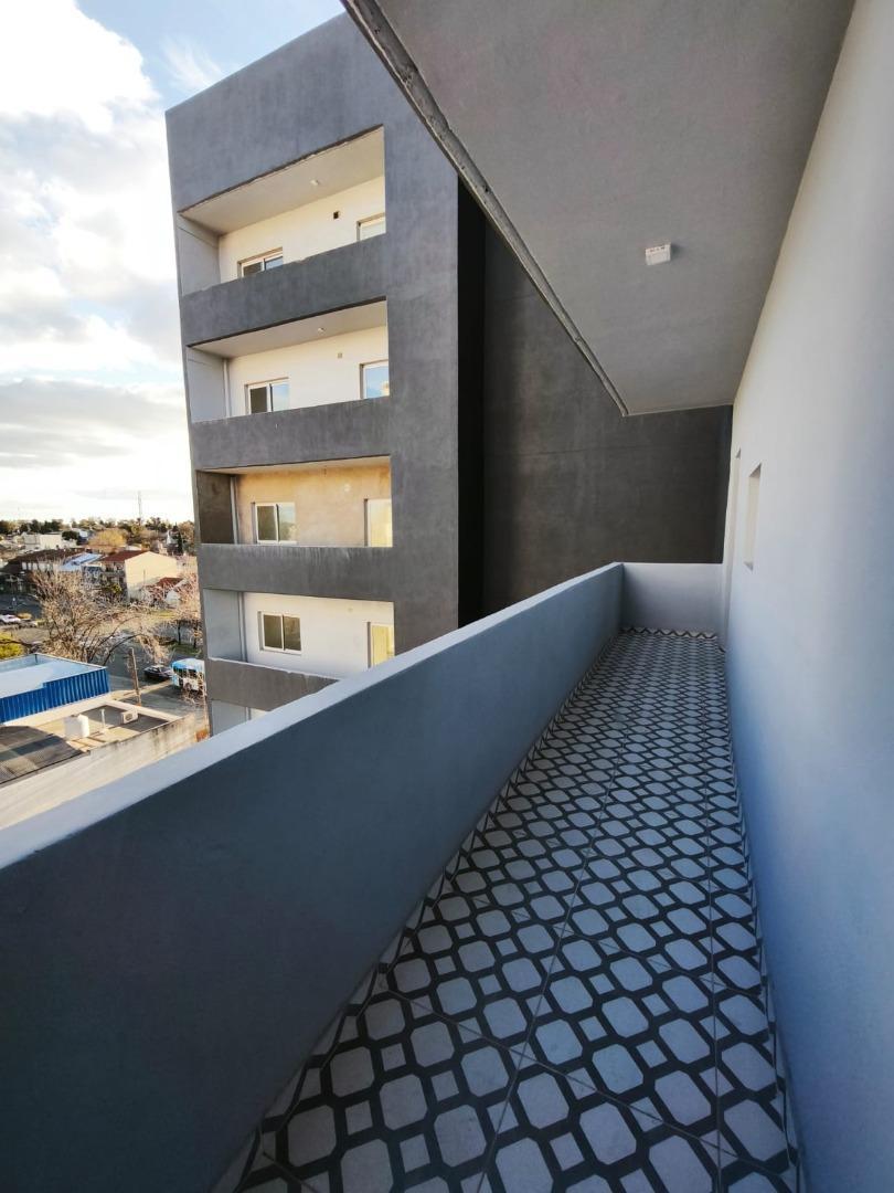 Departamento en Venta en Jose Leon Suarez, USD 95.000