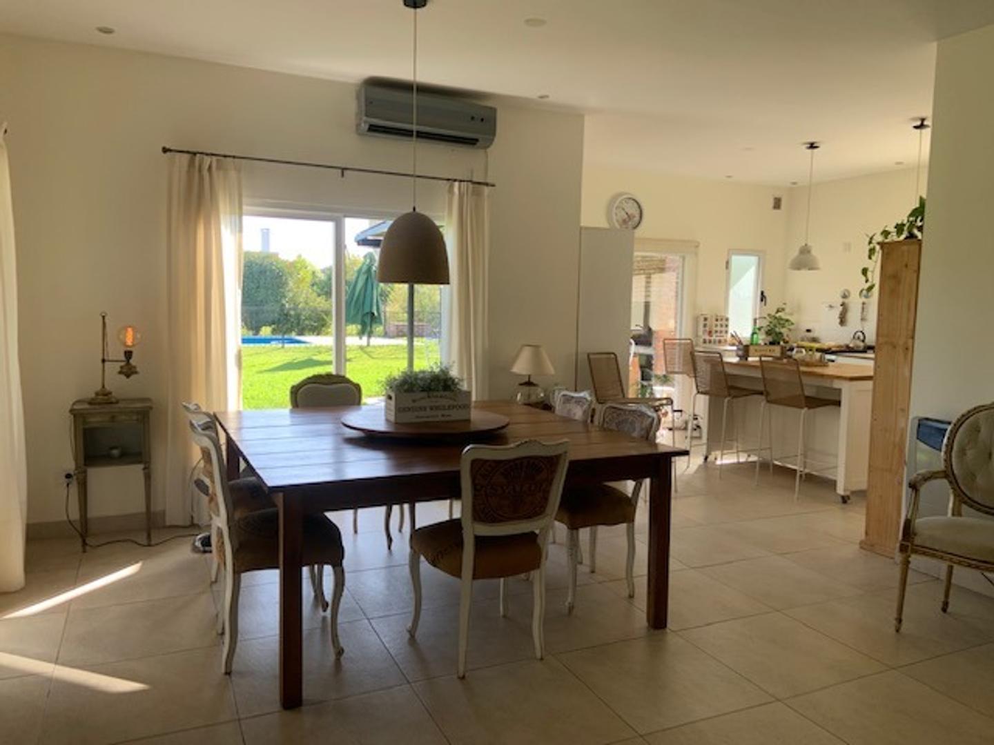 OPORTUNIDAD venta casa de 4 ambientes en Marinas del Pilar