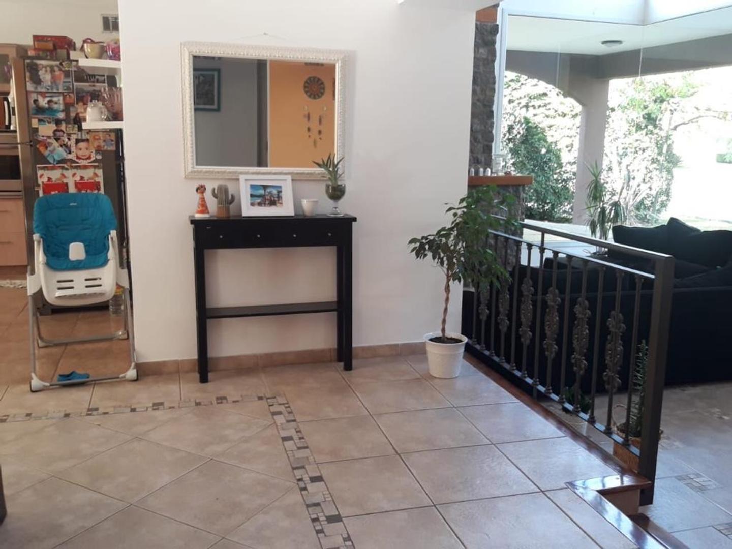 CASA EN CLUB DE CAMPO SAN PATRICIO