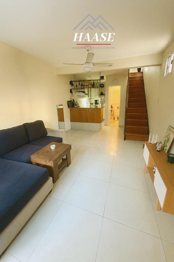 Depto Tipo Casa en Venta con 1 cocheras